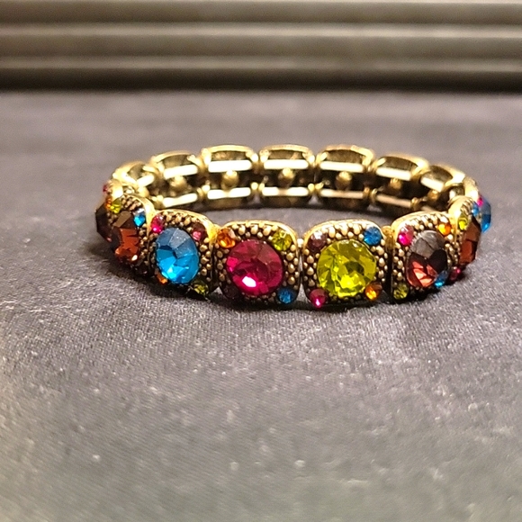 New Without Tags, Stretchy Bracelet With Multi-Colored Stones And Rhinestones - Picture 3 of 5